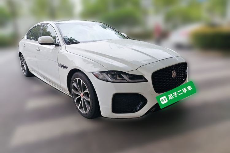 Used Jaguar XFL 2023 XFL 2.0T P250 Two-Wheel-Drive Elite Sport Edition Front Right 45 Deg