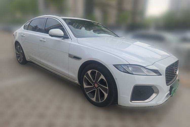 Used Jaguar XFL 2023 XFL 2.0T P250 Two-Wheel-Drive Elite Sport Edition Front Right 45 Deg
