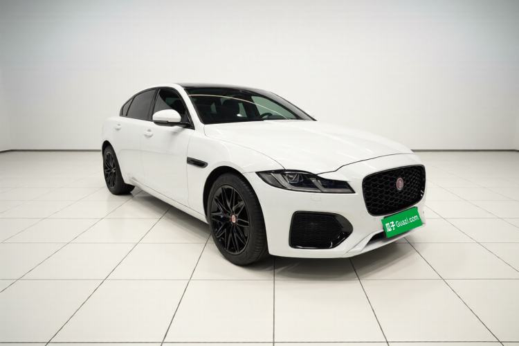 Used Jaguar XFL 2023 XFL 2.0T P200 Two-Wheel-Drive Elite Luxury Edition Front Right 45 Deg