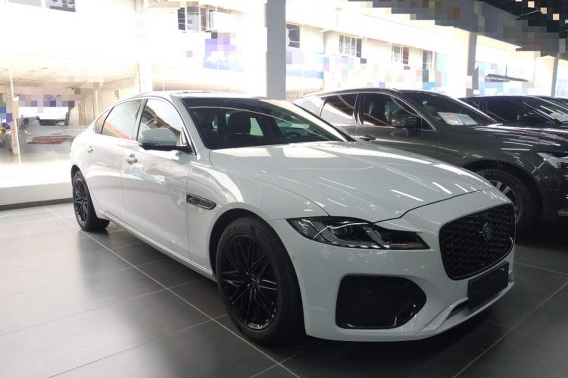 Used Jaguar XFL 2023 XFL 2.0T P200 Two-Wheel-Drive Elite Luxury Edition Front Right 45 Deg