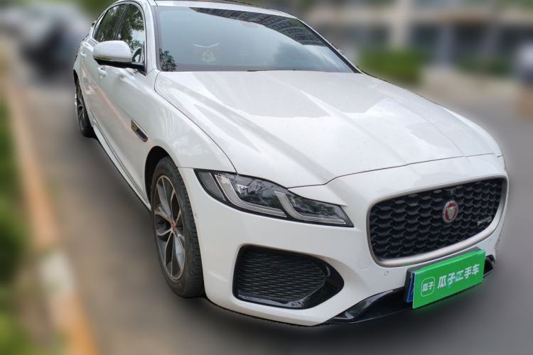 Used Jaguar XFL 2023 XFL 2.0T P250 Two-Wheel-Drive Elite Sport Edition Front Right 45 Deg