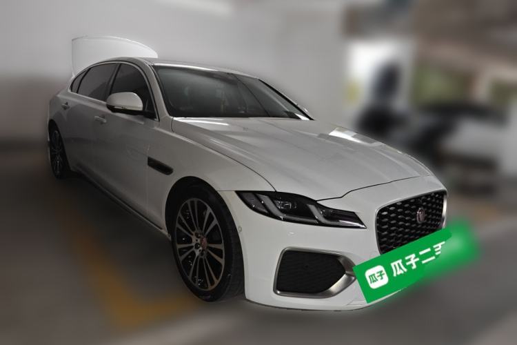 Used Jaguar XFL 2023 XFL 2.0T P250 Two-Wheel-Drive Luxury Deluxe Edition Front Right 45 Deg