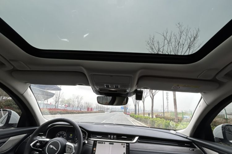 Used Jaguar XFL 2023 XFL 2.0T P200 Two-Wheel-Drive Elite Luxury Edition Interior 6