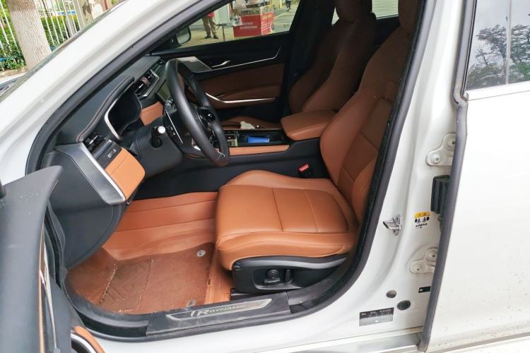 Used Jaguar XFL 2023 XFL 2.0T P250 Two-Wheel-Drive Elite Sport Edition Left Front Seat
