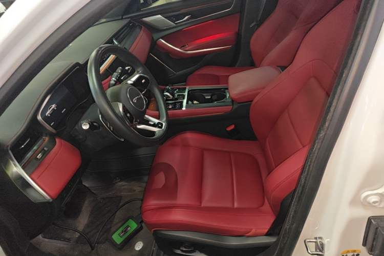 Used Jaguar XFL 2023 XFL 2.0T P250 Two-Wheel-Drive Elite Sport Edition Left Front Seat