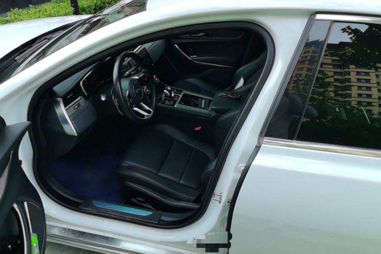 Used Jaguar XFL 2023 XFL 2.0T P200 Two-Wheel-Drive Elite Luxury Edition Left Front Seat