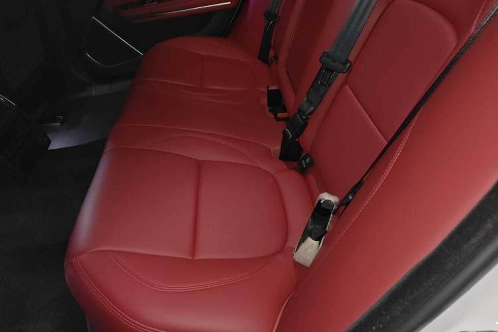 Used Jaguar XFL 2023 XFL 2.0T P250 Two-Wheel-Drive Elite Sport Edition Left Rear Seat