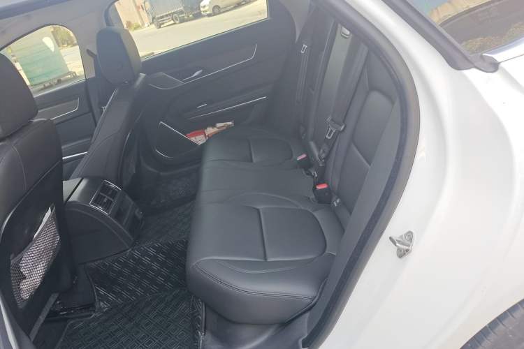 Used Jaguar XFL 2023 XFL 2.0T P200 Two-Wheel-Drive Elite Luxury Edition Left Rear Seat