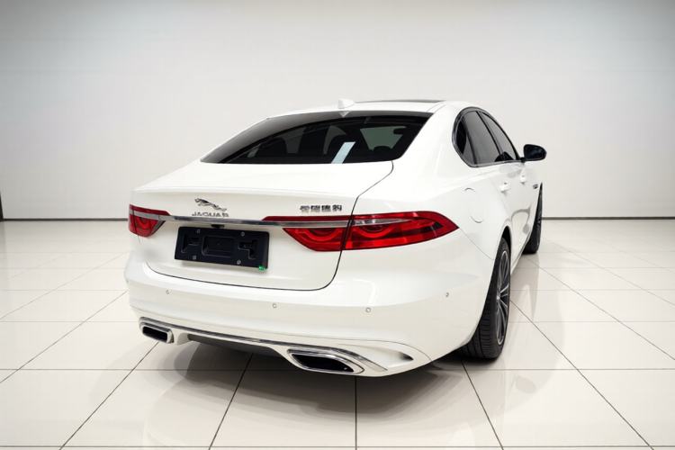 Used Jaguar XFL 2023 XFL 2.0T P200 Two-Wheel-Drive Elite Luxury Edition Rear
