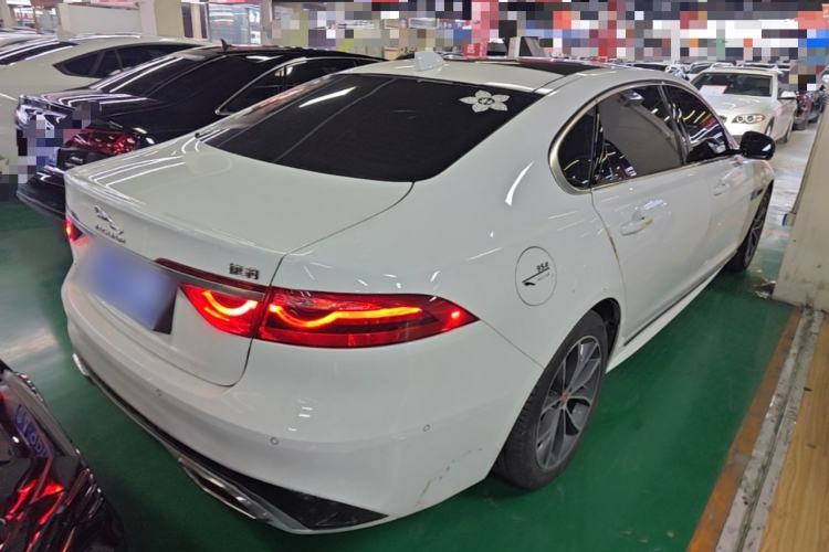 Used Jaguar XFL 2023 XFL 2.0T P250 Two-Wheel-Drive Elite Sport Edition Rear Right 45 Deg