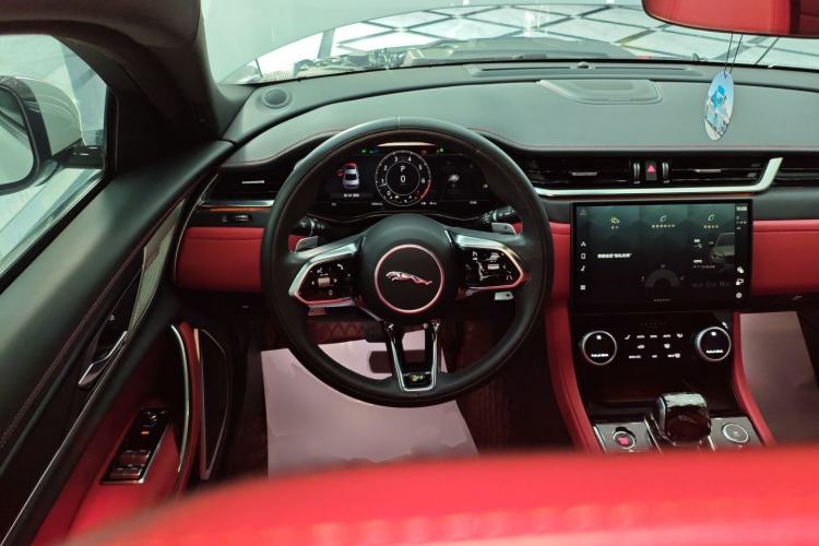 Used Jaguar XFL 2023 XFL 2.0T P250 Two-Wheel-Drive Elite Sport Gold Edition Steering Wheel