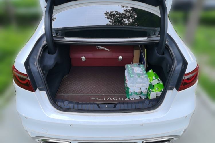 Used Jaguar XFL 2023 XFL 2.0T P200 Two-Wheel-Drive Elite Luxury Edition Trunk