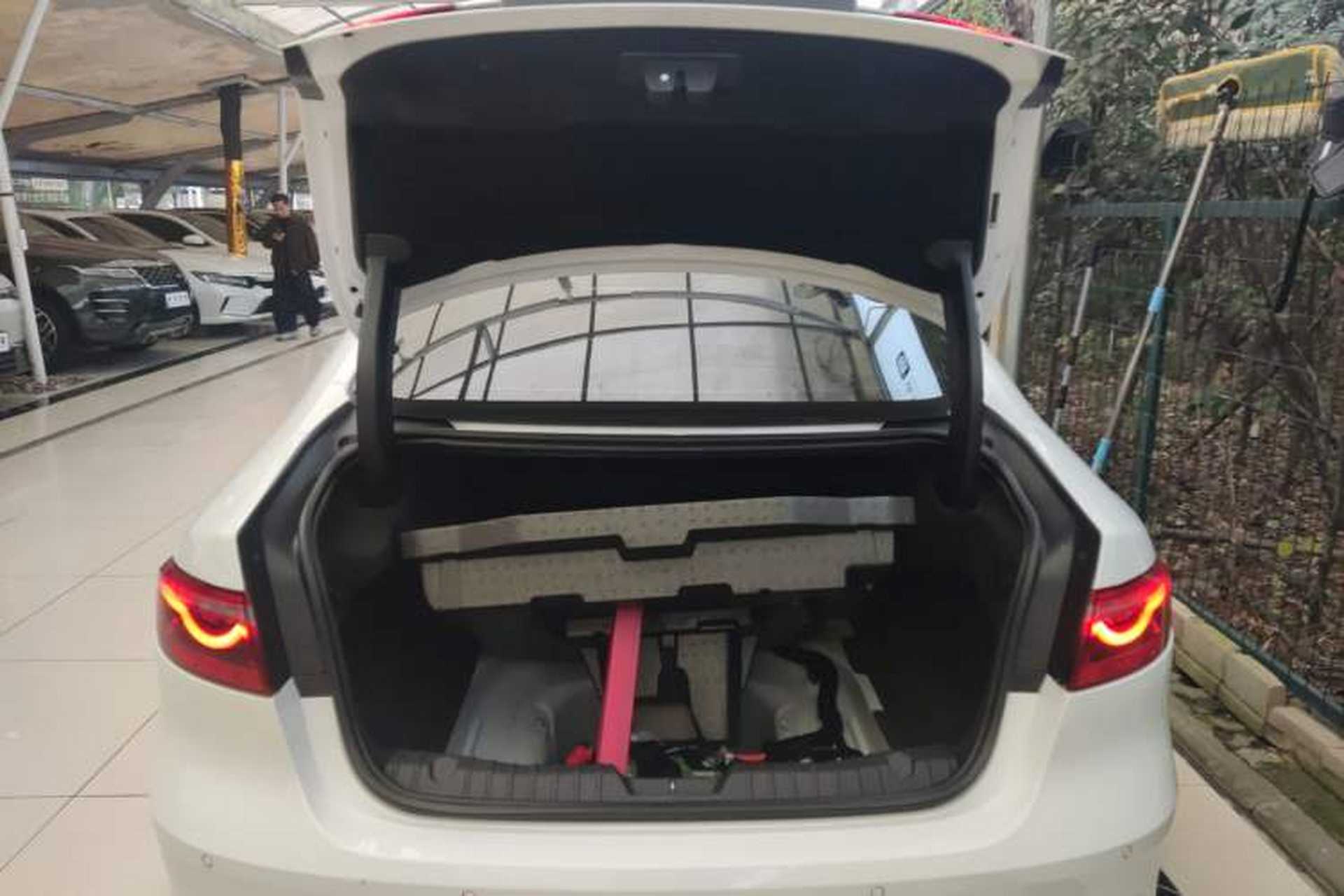 Used Jaguar XFL 2023 XFL 2.0T P200 Two-Wheel-Drive Elite Luxury Edition Trunk