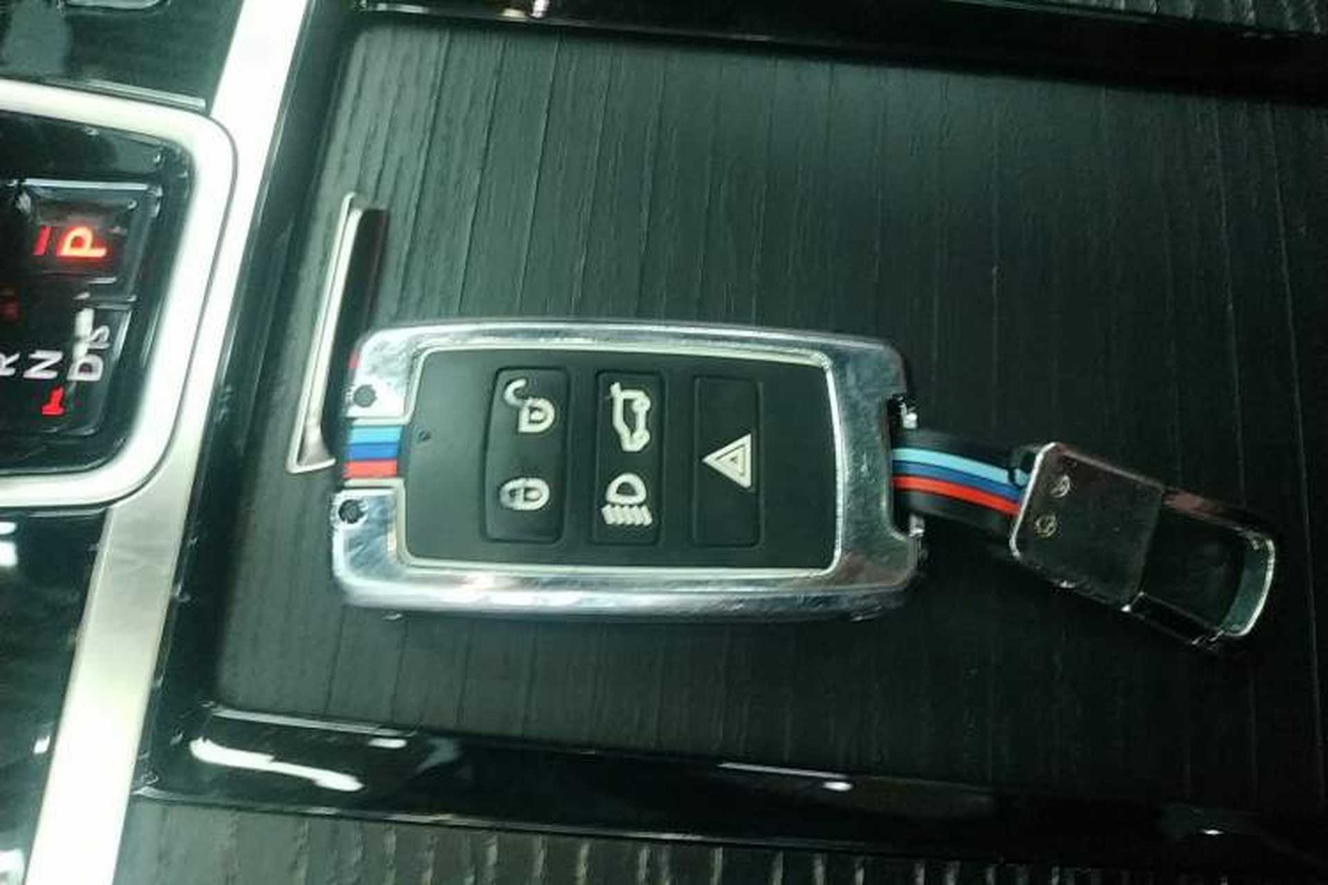 Used Jaguar XFL 2023 XFL 2.0T P250 Two-Wheel-Drive Elite Sport Edition Vehicle Key