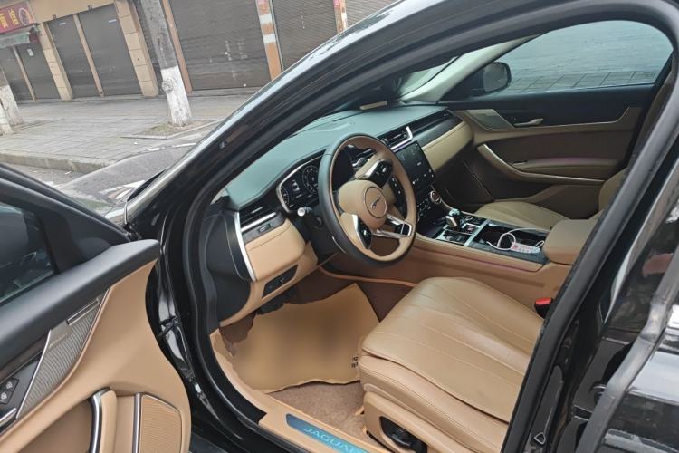 Used Jaguar XFL 2024 2.0T P250 Two-Wheel Drive Prestige Luxury Edition Driver Seat