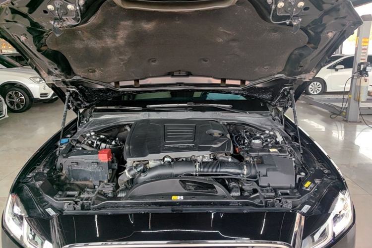 Used Jaguar XFL 2024 2.0T P250 Two-Wheel Drive Prestige Luxury Edition Engine Bay
