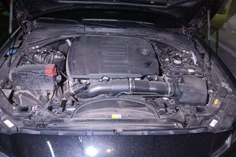 Used Jaguar XFL 2024 2.0T P250 Two-Wheel Drive Prestige Luxury Edition Engine Bay