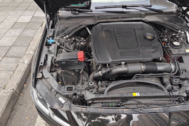 Used Jaguar XFL 2024 2.0T P250 Two-Wheel Drive Prestige Luxury Edition Engine Bay Right