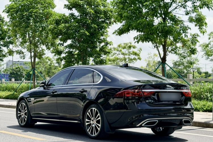 Used Jaguar XFL 2024 2.0T P250 Two-Wheel Drive Prestige Luxury Edition Exterior 5