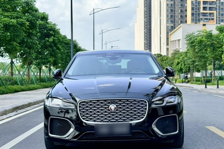 Used Jaguar XFL 2024 2.0T P250 Two-Wheel Drive Prestige Luxury Edition Exterior 9