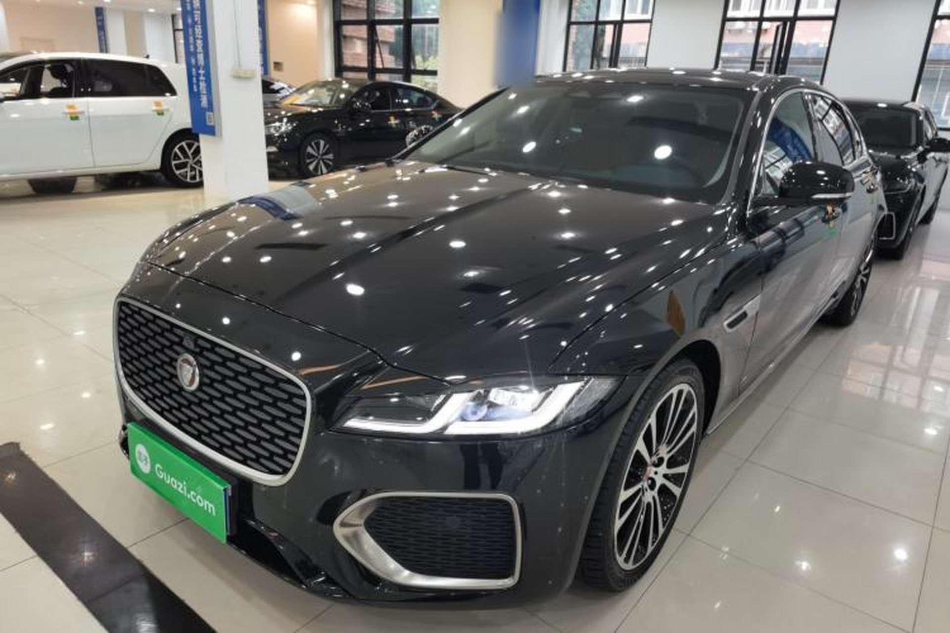 Used Jaguar XFL 2024 2.0T P250 Two-Wheel Drive Prestige Luxury Edition Front Left 45 Deg