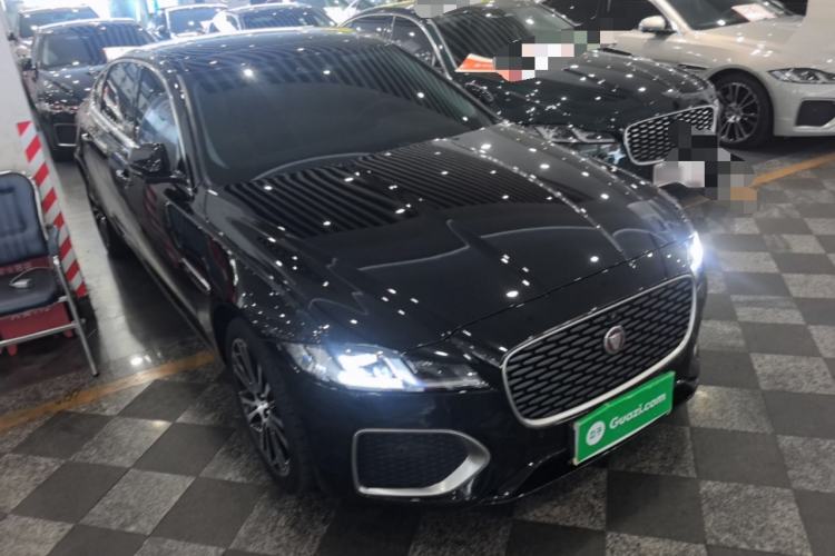 Used Jaguar XFL 2024 2.0T P250 Two-Wheel Drive Prestige Luxury Edition Front Right 45 Deg