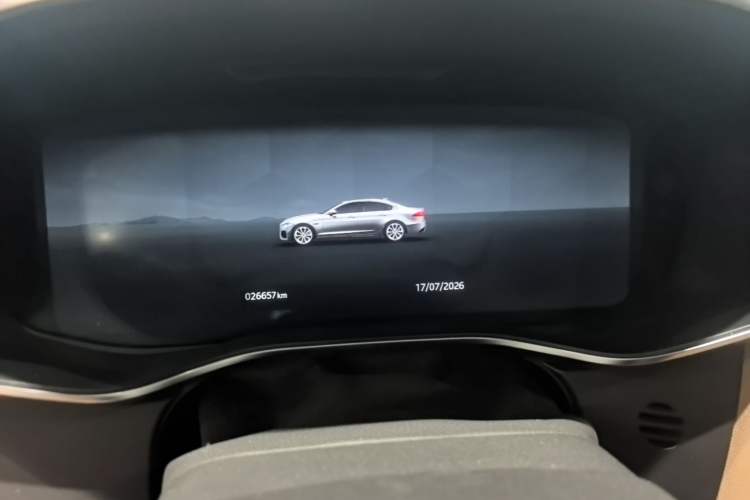 Used Jaguar XFL 2024 2.0T P250 Two-Wheel Drive Prestige Luxury Edition Instrument Cluster