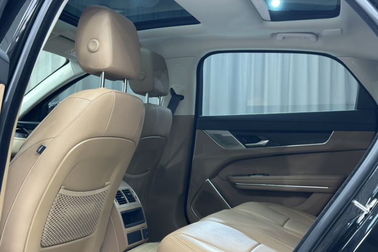 Used Jaguar XFL 2024 2.0T P250 Two-Wheel Drive Prestige Luxury Edition Interior 1