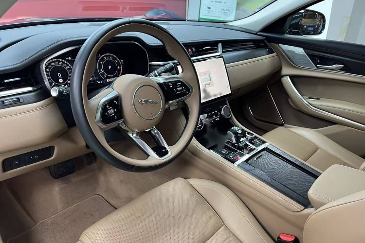 Used Jaguar XFL 2024 2.0T P250 Two-Wheel Drive Prestige Luxury Edition Interior 1