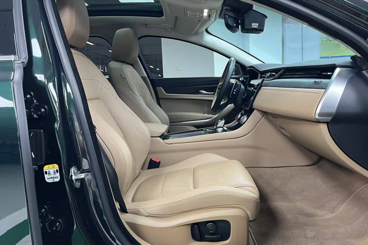 Used Jaguar XFL 2024 2.0T P250 Two-Wheel Drive Prestige Luxury Edition Interior 8