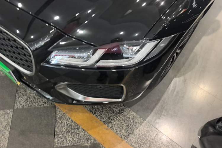 Used Jaguar XFL 2024 2.0T P250 Two-Wheel Drive Prestige Luxury Edition Left Front Headlight
