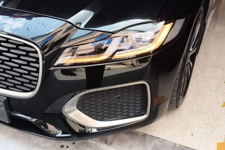 Used Jaguar XFL 2024 2.0T P250 Two-Wheel Drive Prestige Luxury Edition Left Front Headlight