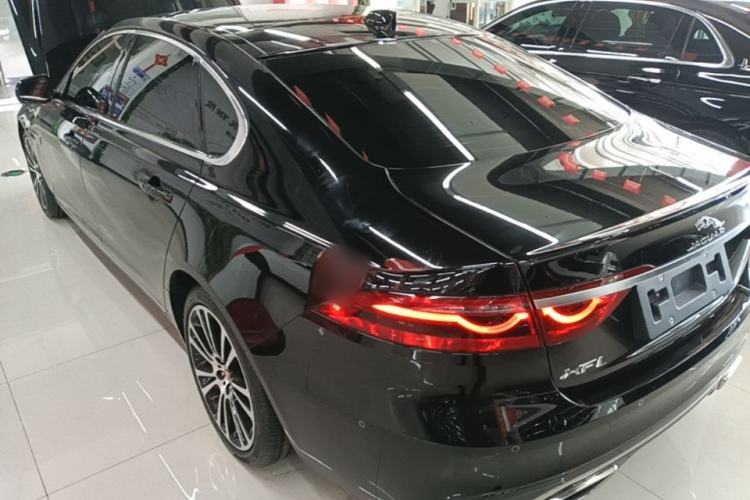 Used Jaguar XFL 2024 2.0T P250 Two-Wheel Drive Prestige Luxury Edition Rear Left 45 Deg
