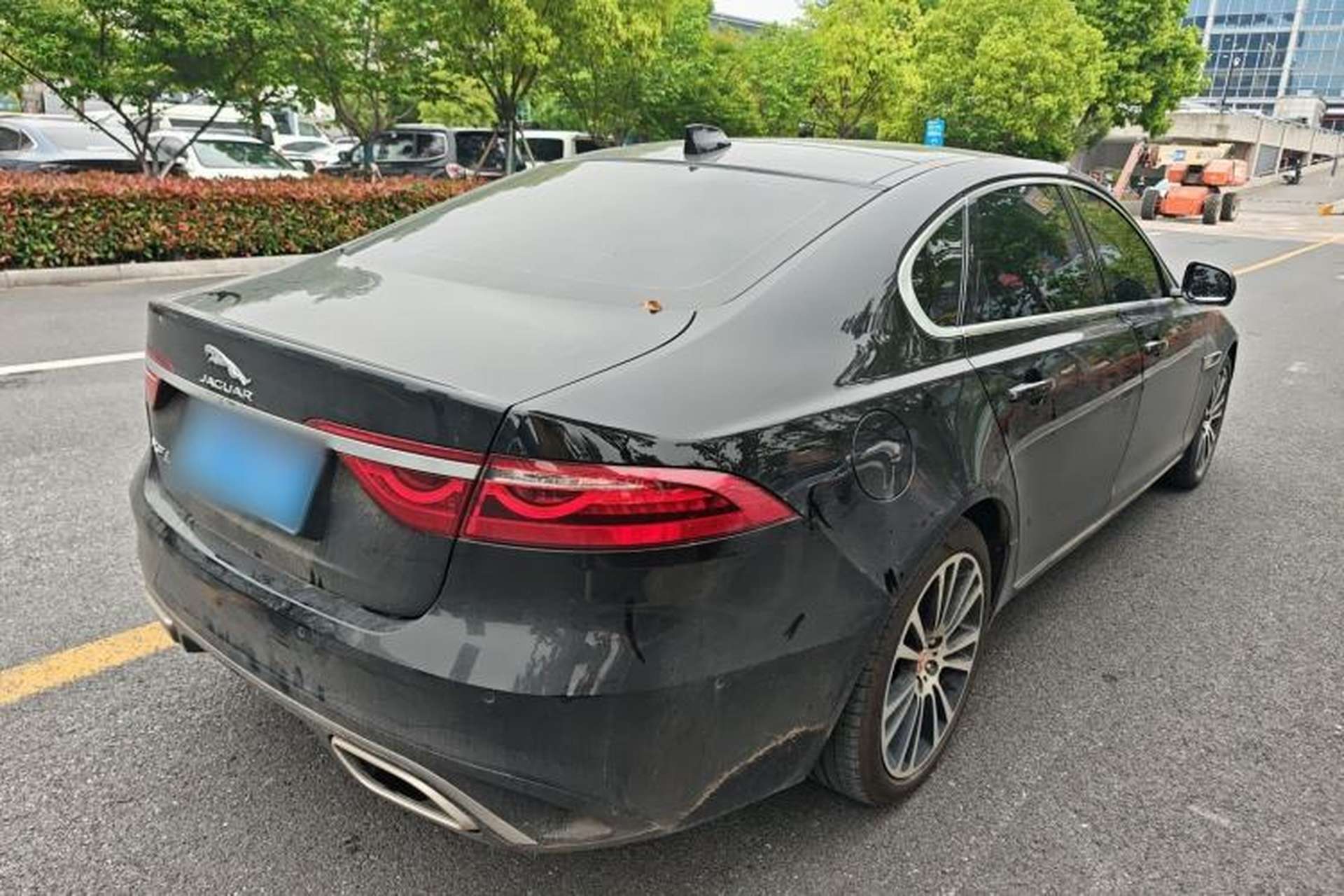 Used Jaguar XFL 2024 2.0T P250 Two-Wheel Drive Prestige Luxury Edition Rear Right 45 Deg