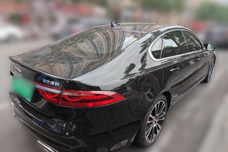 Used Jaguar XFL 2024 2.0T P250 Two-Wheel Drive Prestige Luxury Edition Rear Right 45 Deg