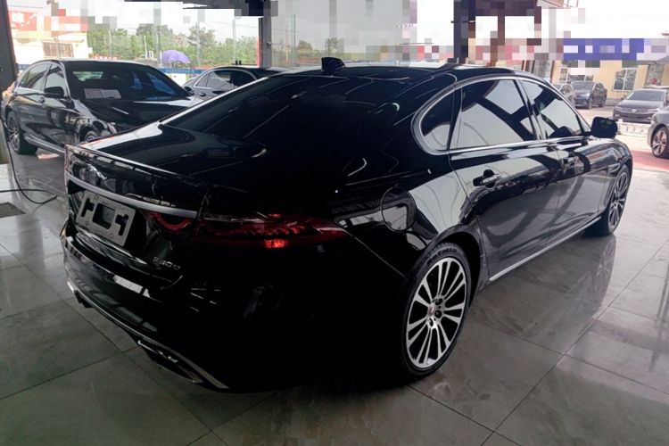 Used Jaguar XFL 2024 2.0T P250 Two-Wheel Drive Prestige Luxury Edition Rear Right 45 Deg