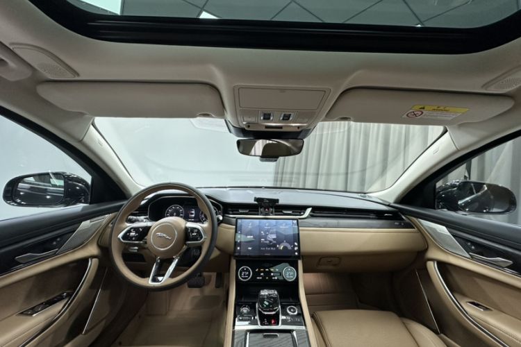 Used Jaguar XFL 2024 2.0T P250 Two-Wheel Drive Prestige Luxury Edition Roof