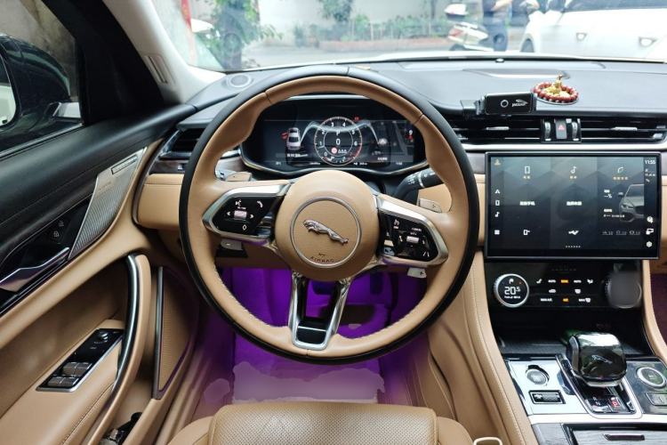 Used Jaguar XFL 2024 2.0T P250 Two-Wheel Drive Prestige Luxury Edition Steering Wheel