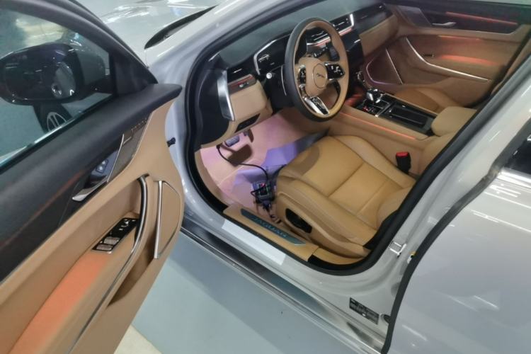 Used Jaguar XFL 2024 2.0T P250 Two-Wheel Drive Prestige Luxury Edition Driver Seat