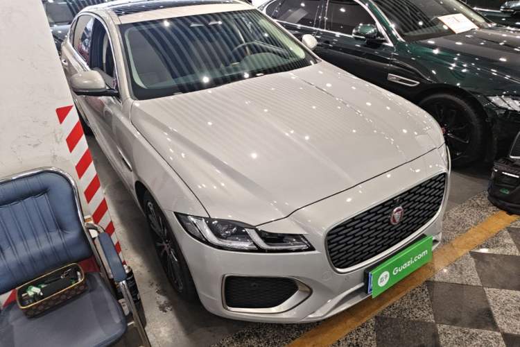Used Jaguar XFL 2024 2.0T P250 Two-Wheel Drive Prestige Luxury Edition Exterior 1