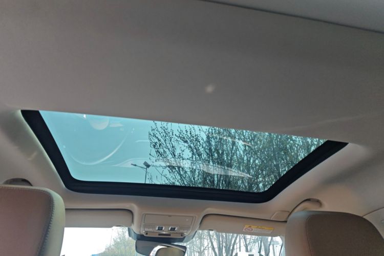 Used Jaguar XFL 2024 2.0T P250 Two-Wheel Drive Prestige Luxury Edition Headliner