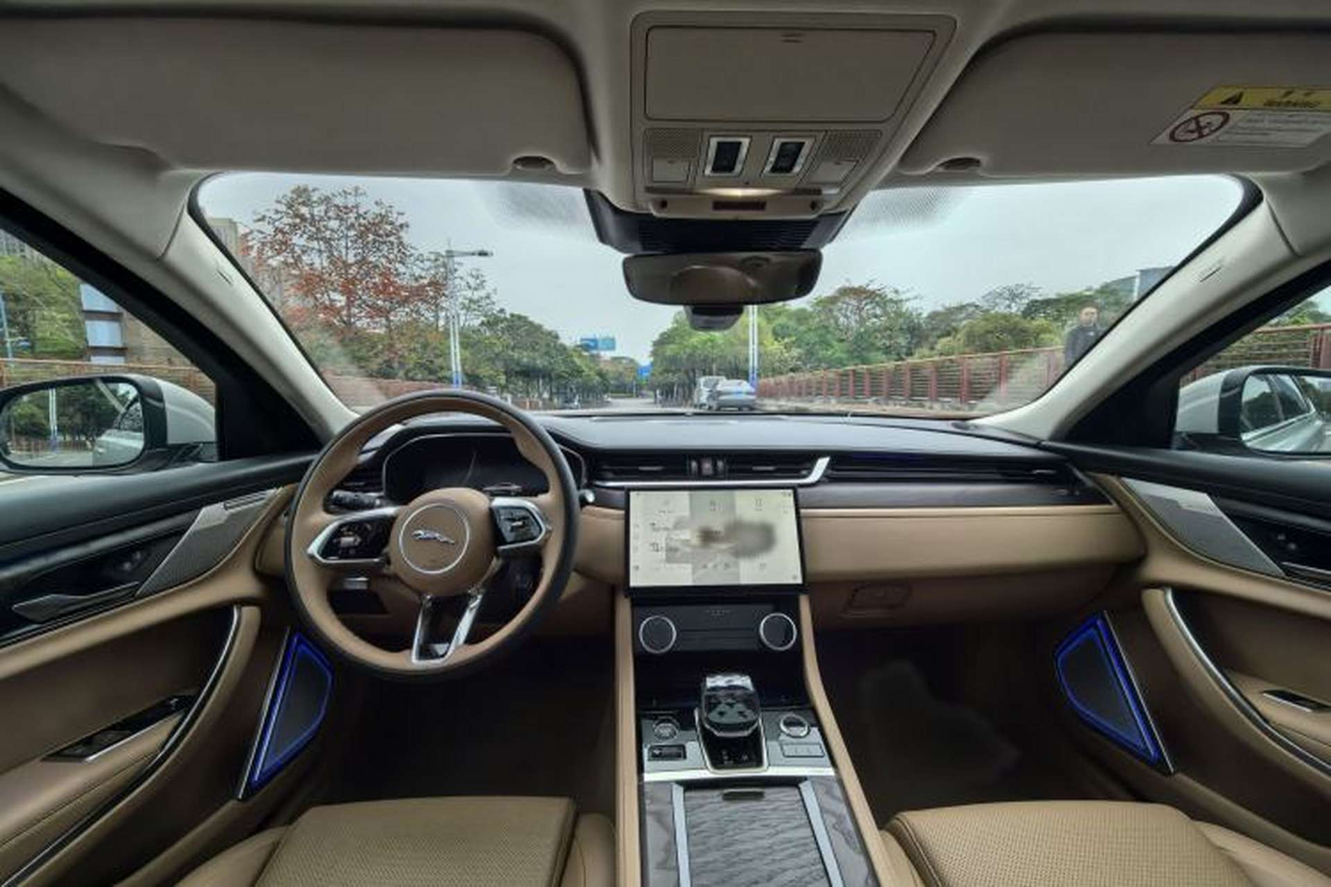 Used Jaguar XFL 2024 2.0T P250 Two-Wheel Drive Prestige Luxury Edition Interior 2