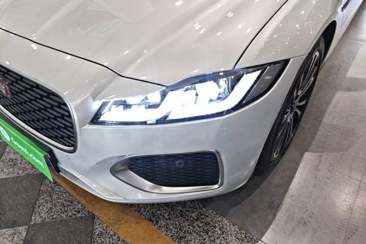 Used Jaguar XFL 2024 2.0T P250 Two-Wheel Drive Prestige Luxury Edition Left Front Headlight