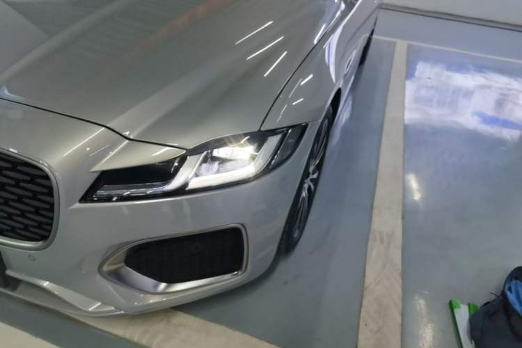 Used Jaguar XFL 2024 2.0T P250 Two-Wheel Drive Prestige Luxury Edition Left Front Headlight