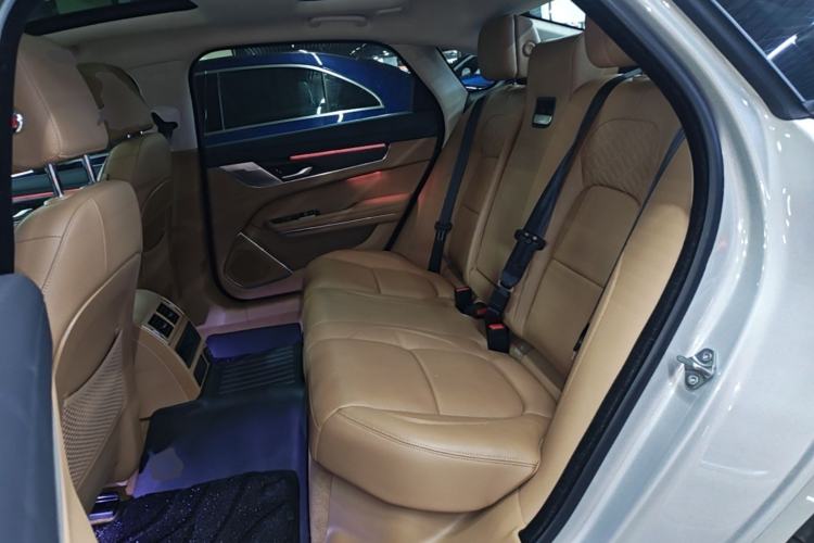 Used Jaguar XFL 2024 2.0T P250 Two-Wheel Drive Prestige Luxury Edition Left Rear Seat