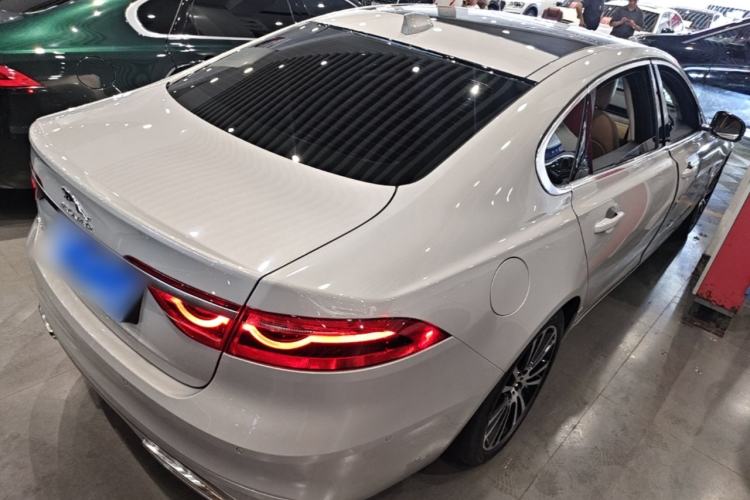 Used Jaguar XFL 2024 2.0T P250 Two-Wheel Drive Prestige Luxury Edition Rear Right 45 Deg