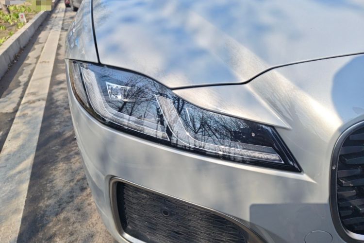 Used Jaguar XFL 2024 2.0T P250 Two-Wheel Drive Prestige Luxury Edition Right Front Headlight