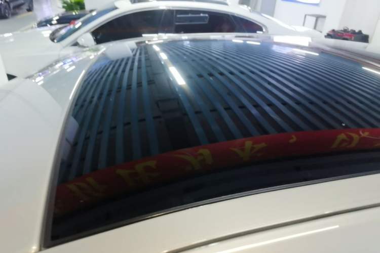 Used Jaguar XFL 2024 2.0T P250 Two-Wheel Drive Prestige Luxury Edition Roof