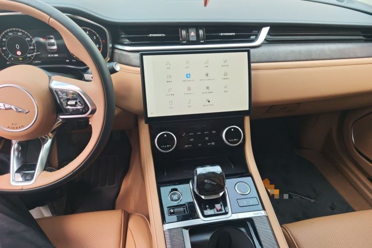 Used Jaguar XFL 2024 2.0T P250 Two-Wheel Drive Prestige Luxury Edition Audio And AC Panel