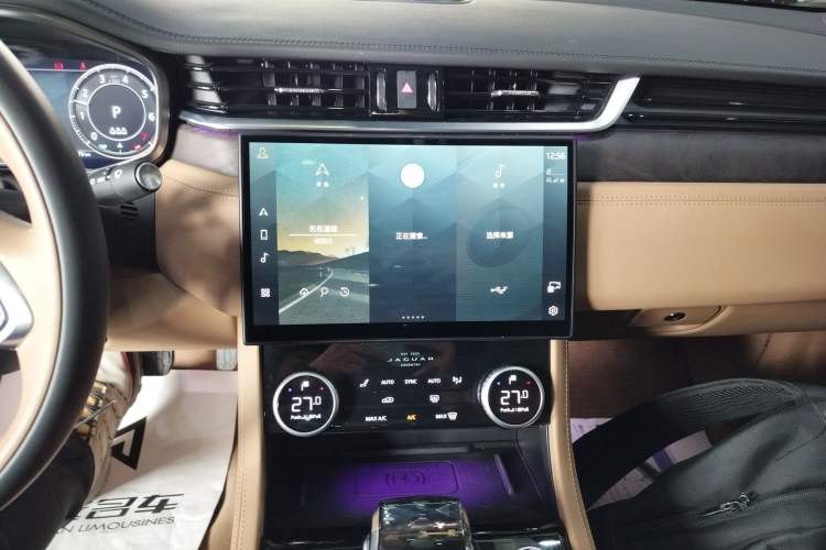 Used Jaguar XFL 2024 2.0T P250 Two-Wheel Drive Prestige Luxury Edition Audio And AC Panel